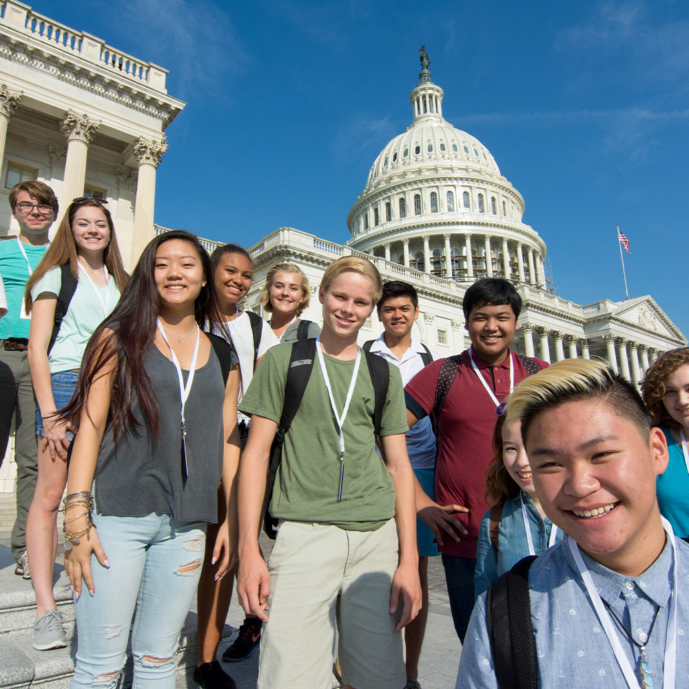 Explorica Students in Washington DC outside of the Capital building.